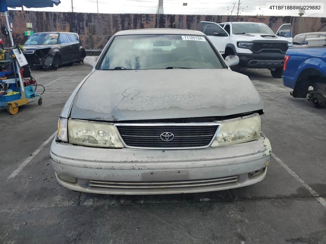 1998 Toyota Avalon Xl VIN: 4T1BF18B8WU229882 Lot: 71126134