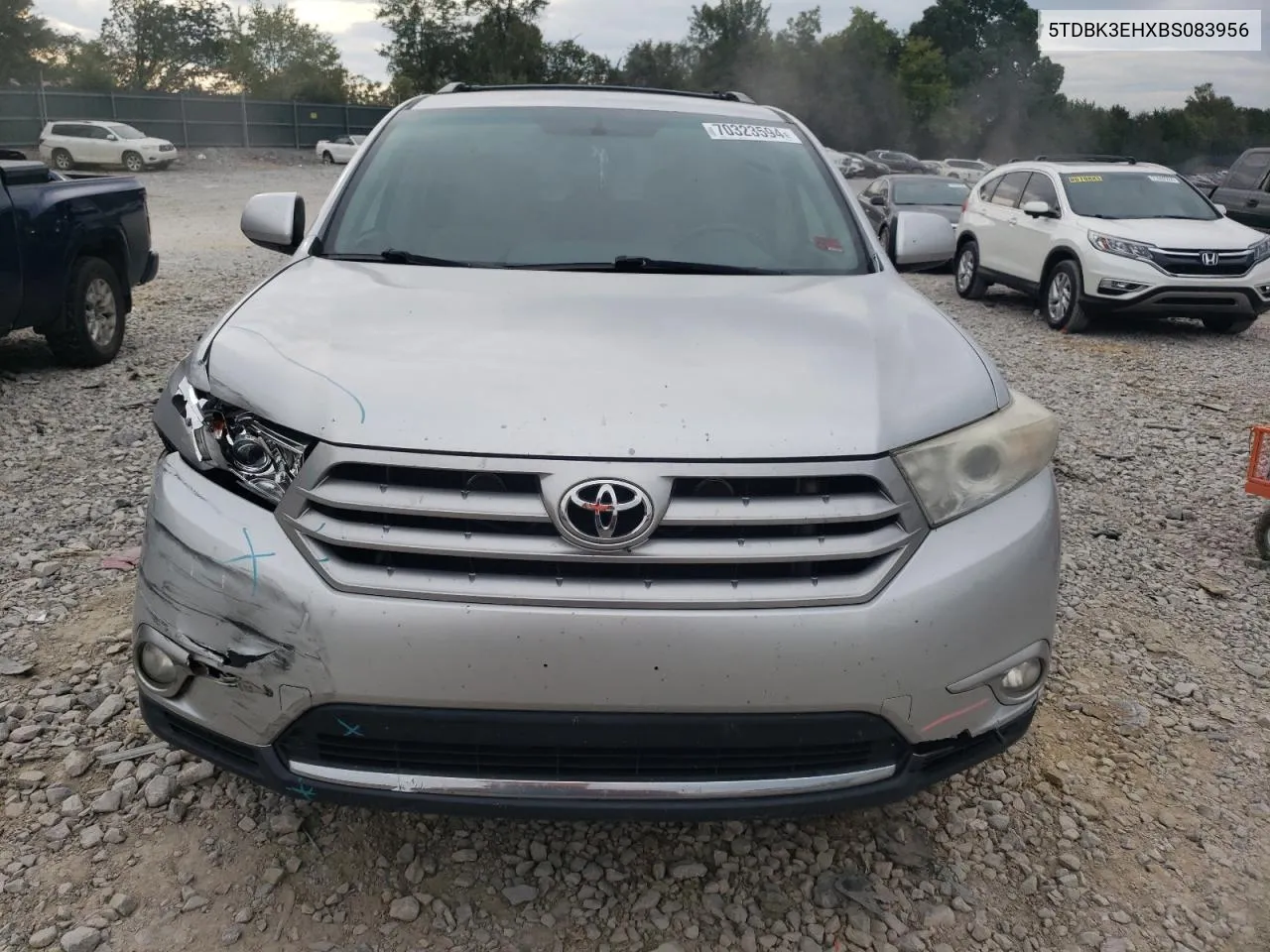 2011 Toyota Highlander Base VIN: 5TDBK3EHXBS083956 Lot: 70323594