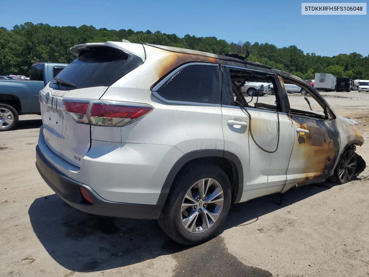 5TDKKRFH5FS106048 2015 Toyota Highlander Xle