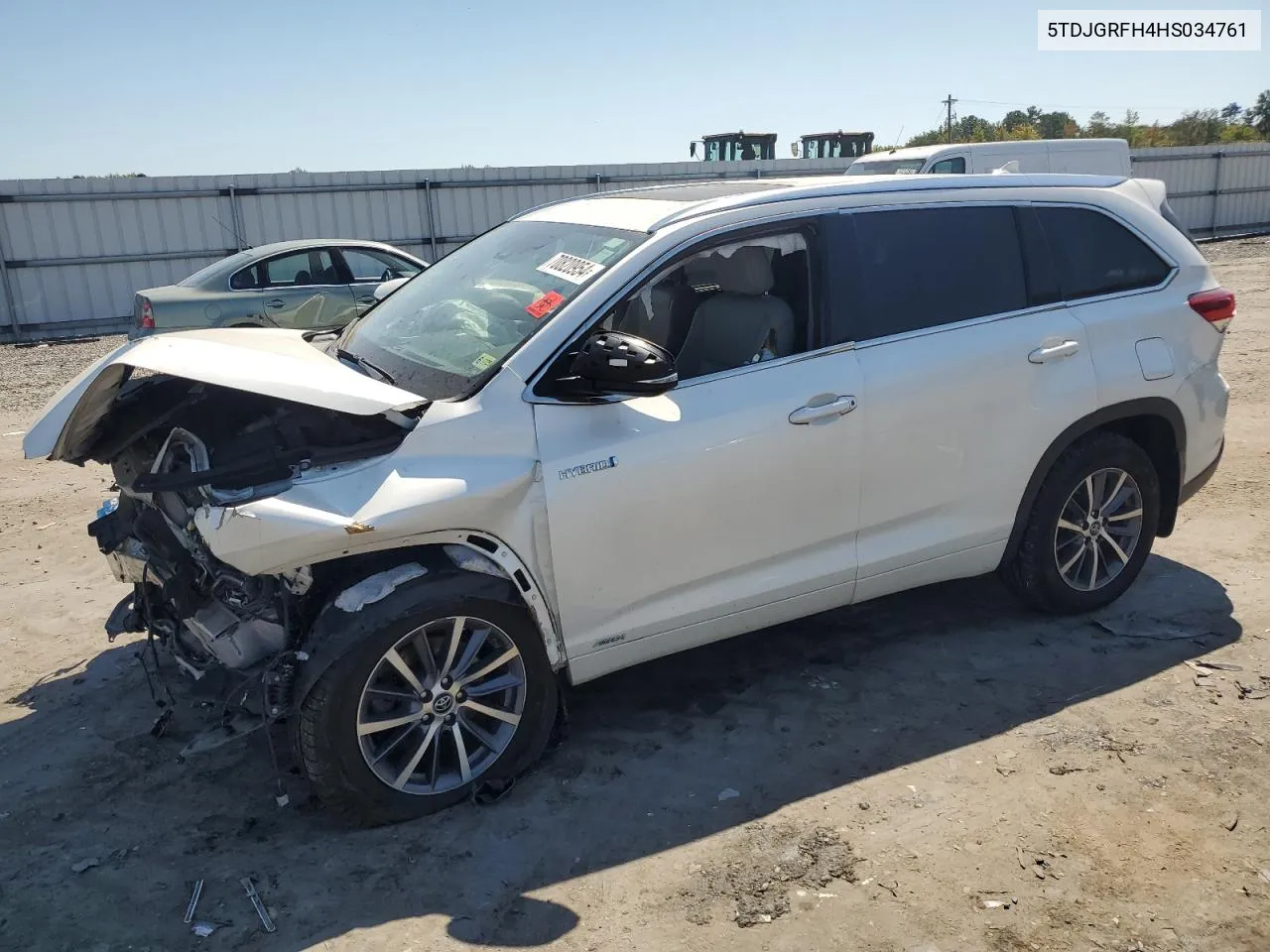 2017 Toyota Highlander Hybrid VIN: 5TDJGRFH4HS034761 Lot: 70820954