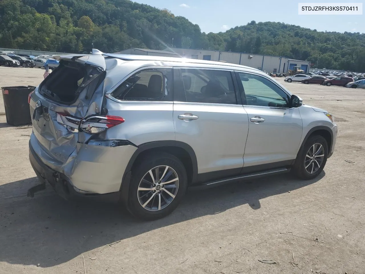 2019 Toyota Highlander Se VIN: 5TDJZRFH3KS570411 Lot: 69710064