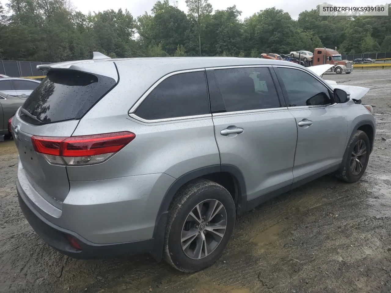 2019 Toyota Highlander Le VIN: 5TDBZRFH9KS939180 Lot: 72160524