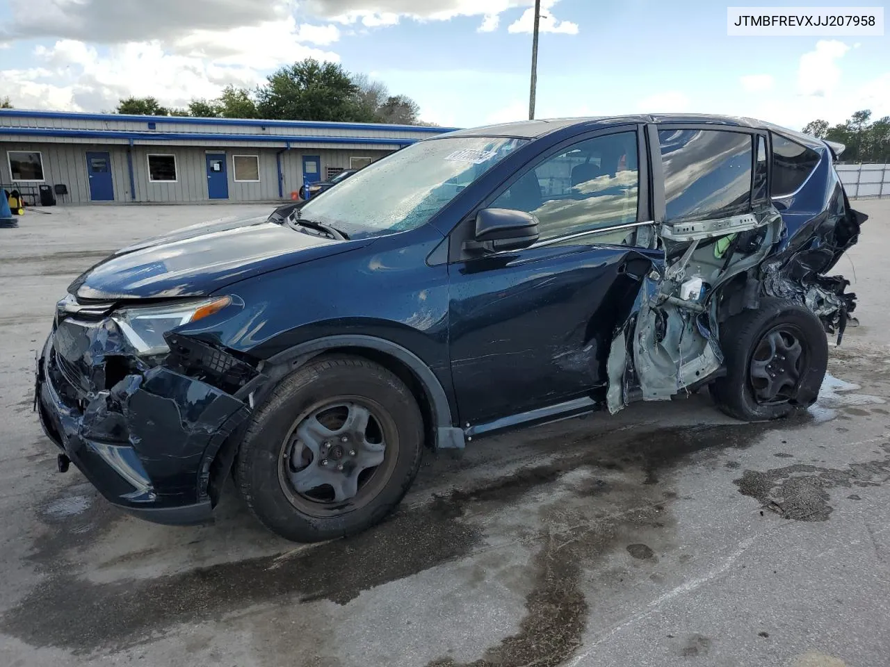 2018 Toyota Rav4 Le VIN: JTMBFREVXJJ207958 Lot: 61756664