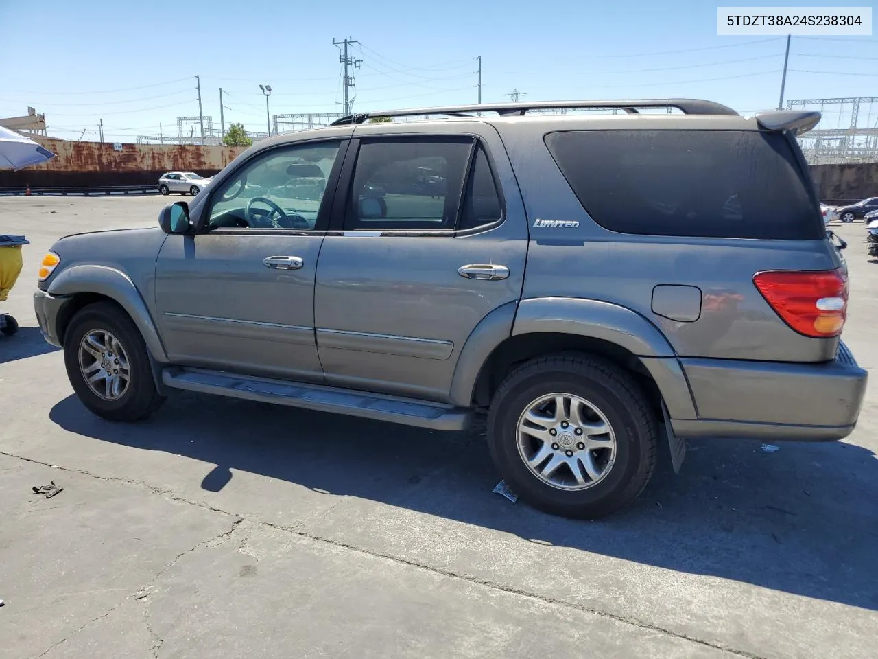 2004 Toyota Sequoia Limited VIN: 5TDZT38A24S238304 Lot: 68166644