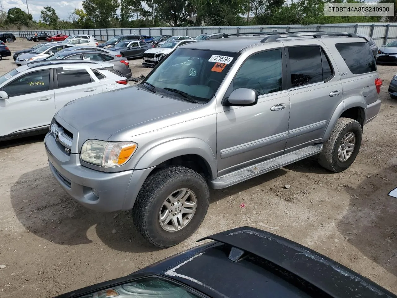 2005 Toyota Sequoia Sr5 VIN: 5TDBT44A85S240900 Lot: 70716494