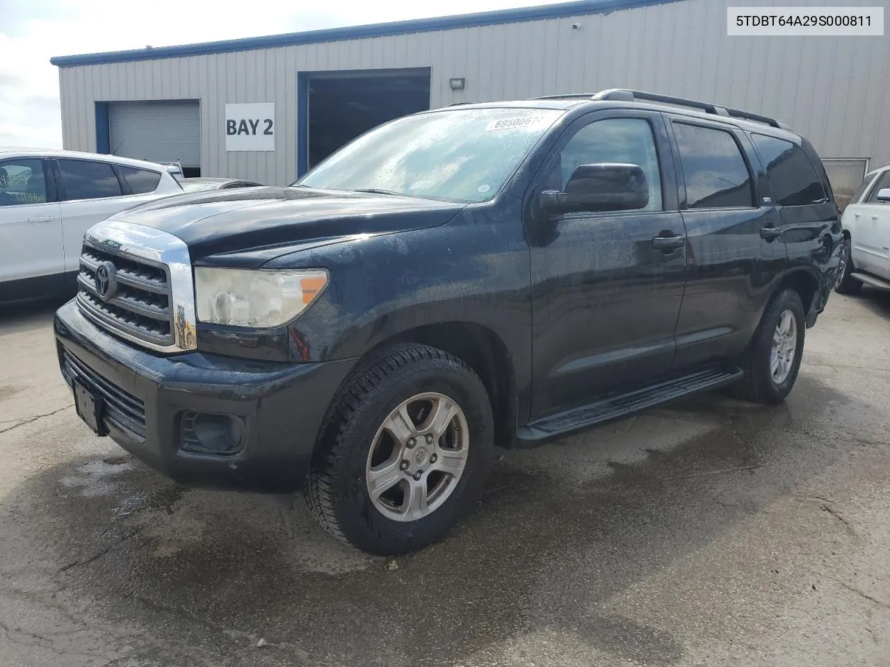 2009 Toyota Sequoia Sr5 VIN: 5TDBT64A29S000811 Lot: 69500674