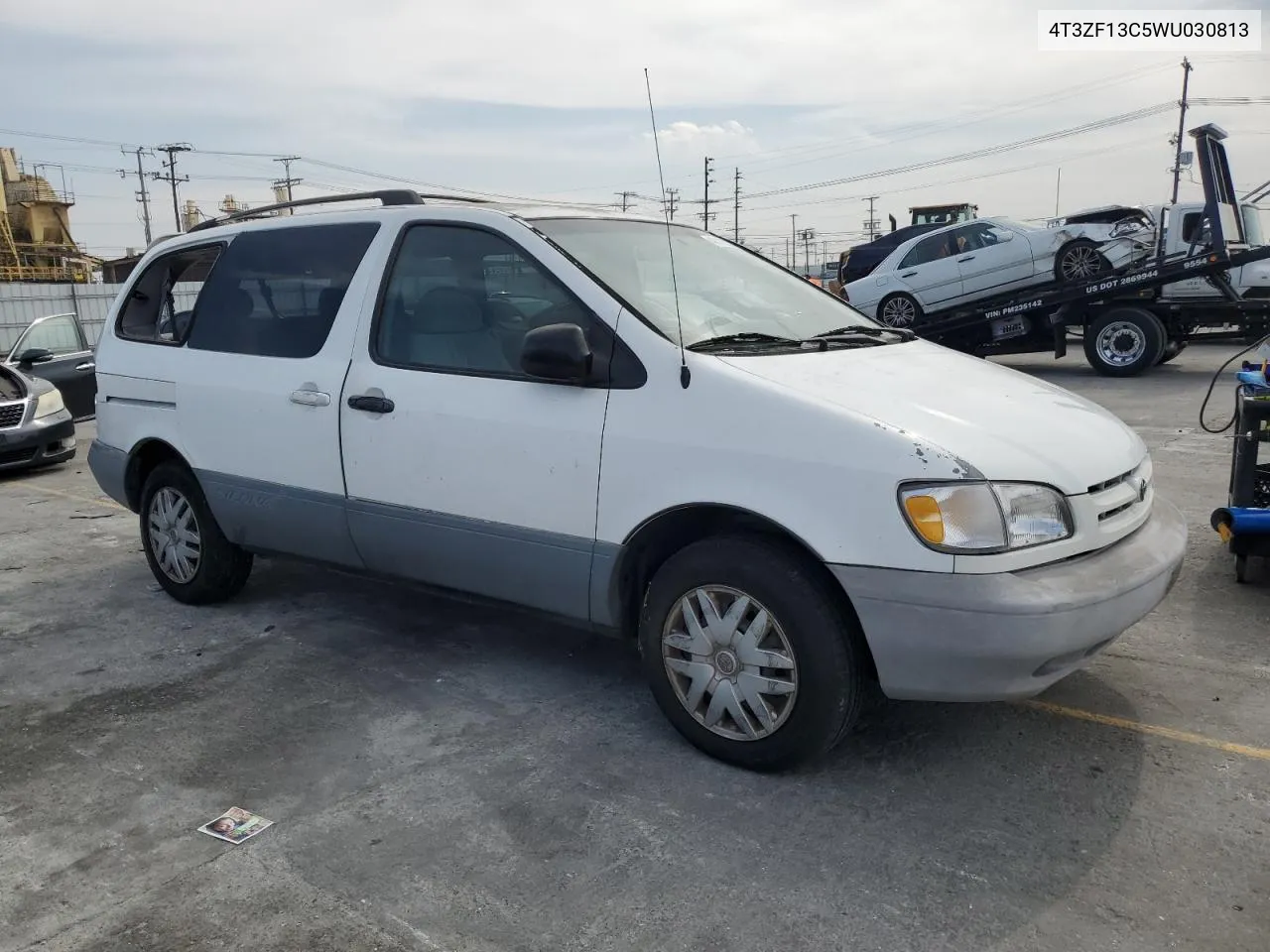 4T3ZF13C5WU030813 1998 Toyota Sienna Le