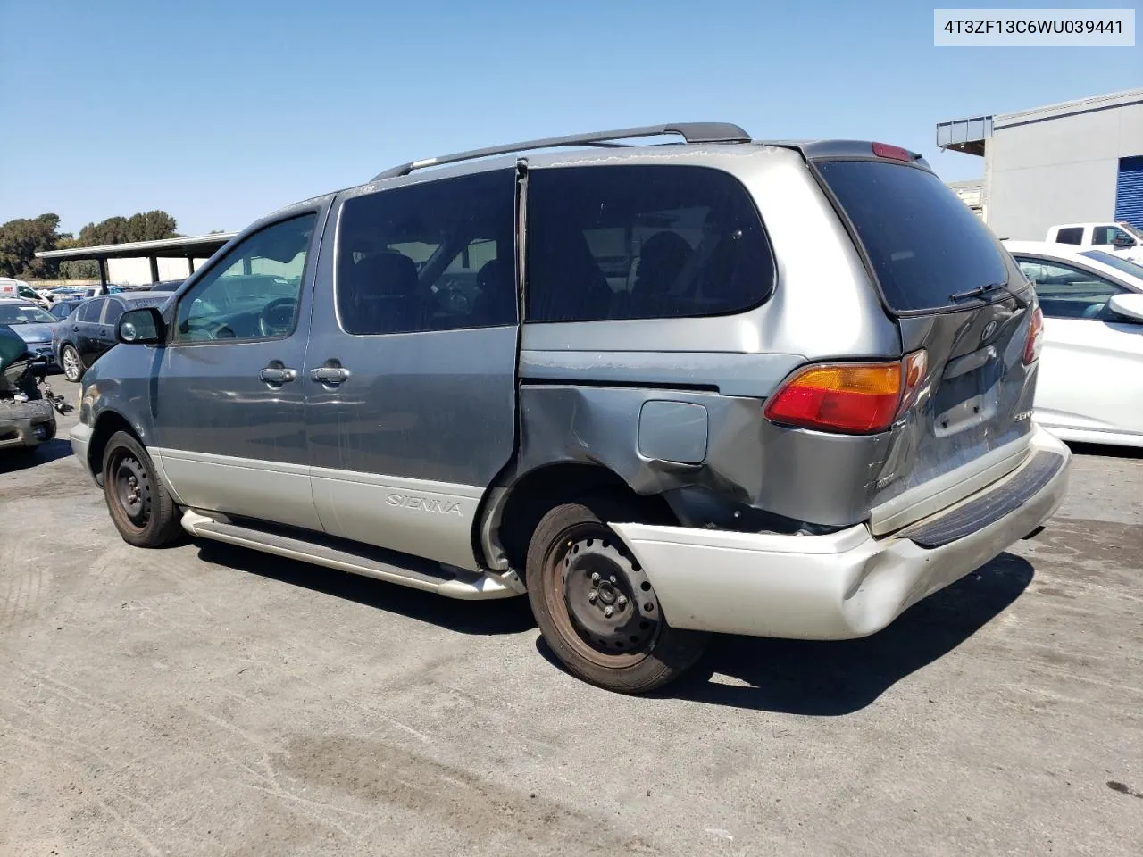 4T3ZF13C6WU039441 1998 Toyota Sienna Le