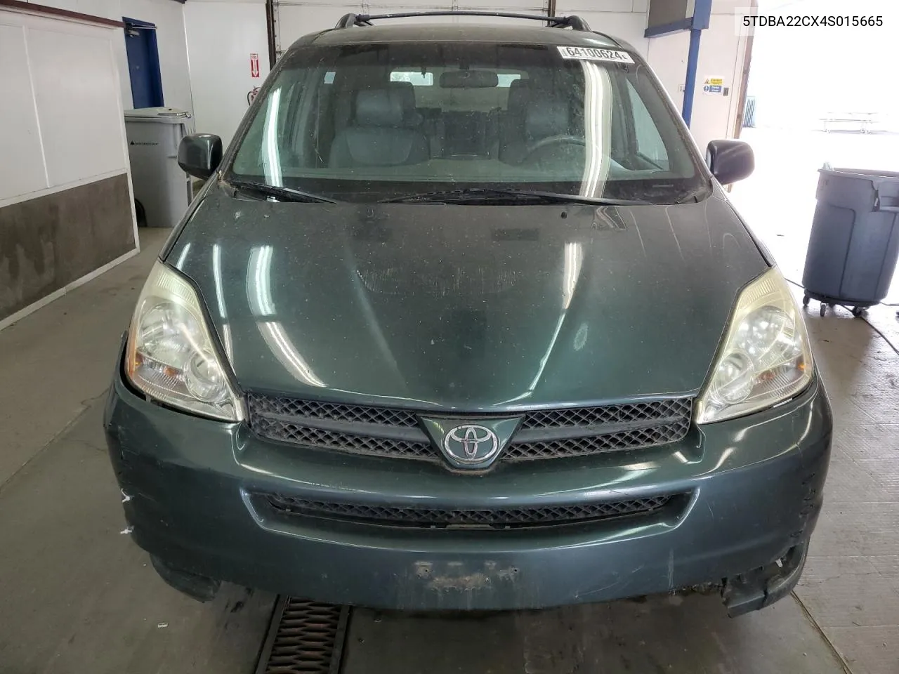 2004 Toyota Sienna Xle VIN: 5TDBA22CX4S015665 Lot: 64100624