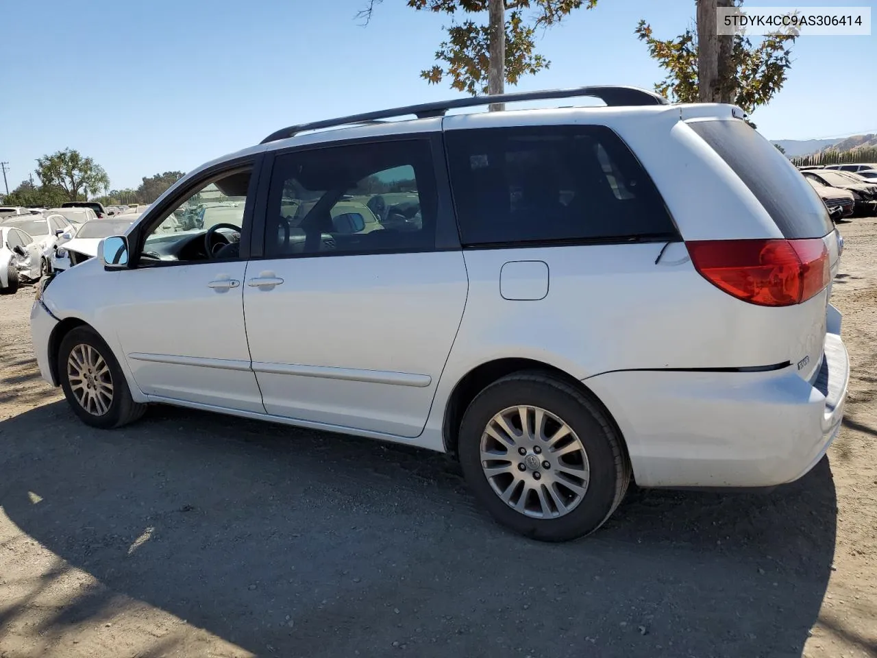 5TDYK4CC9AS306414 2010 Toyota Sienna Xle