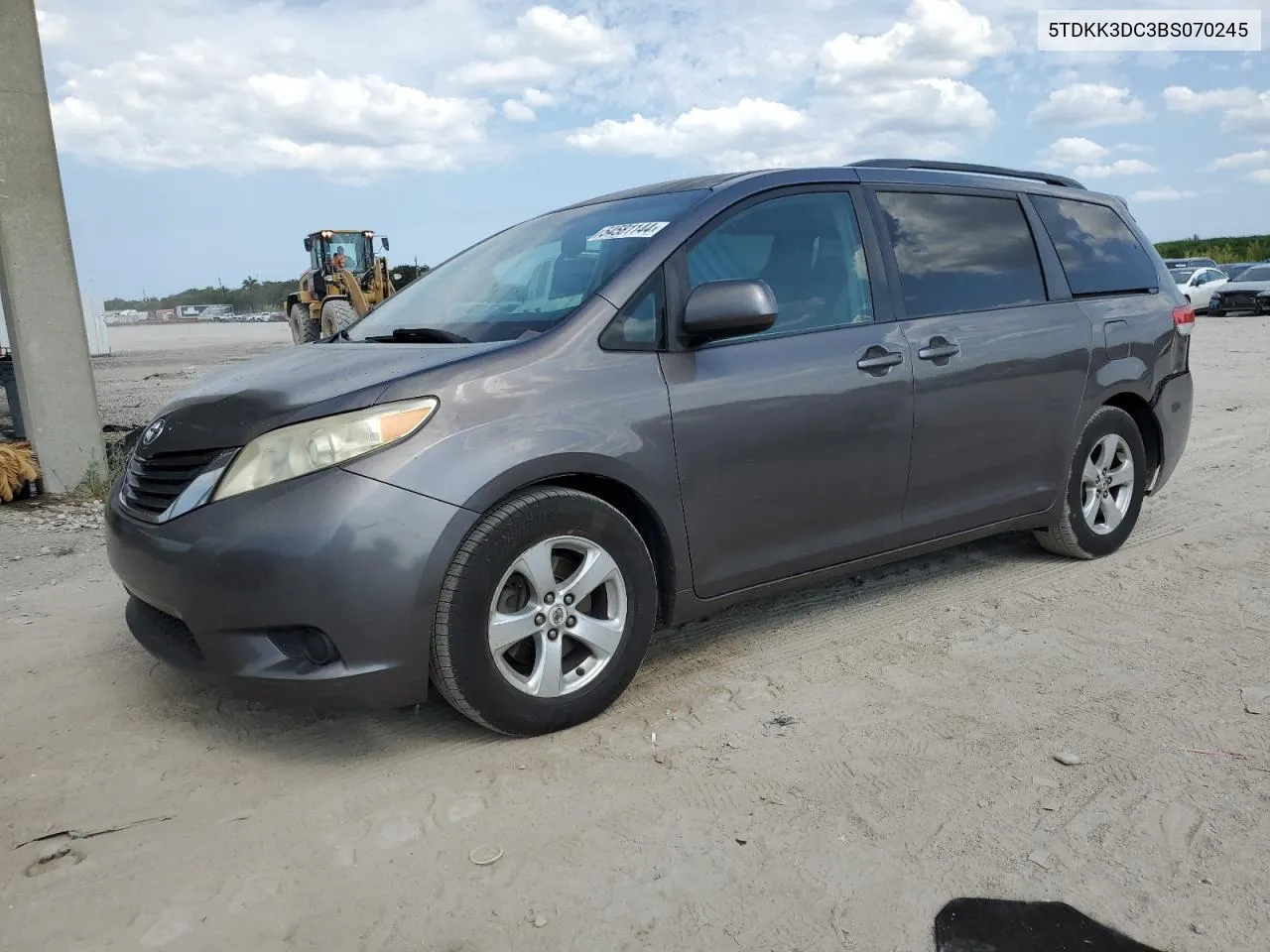 2011 Toyota Sienna Le VIN: 5TDKK3DC3BS070245 Lot: 54581144