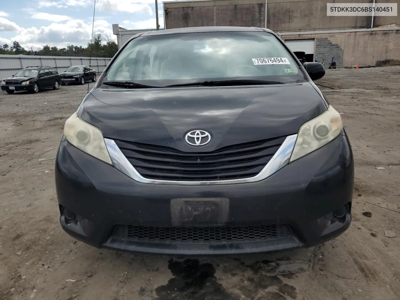 2011 Toyota Sienna Le VIN: 5TDKK3DC6BS140451 Lot: 70676494