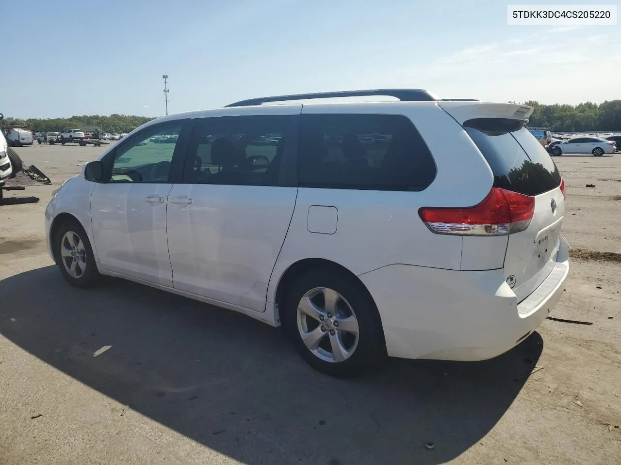 2012 Toyota Sienna Le VIN: 5TDKK3DC4CS205220 Lot: 71447864