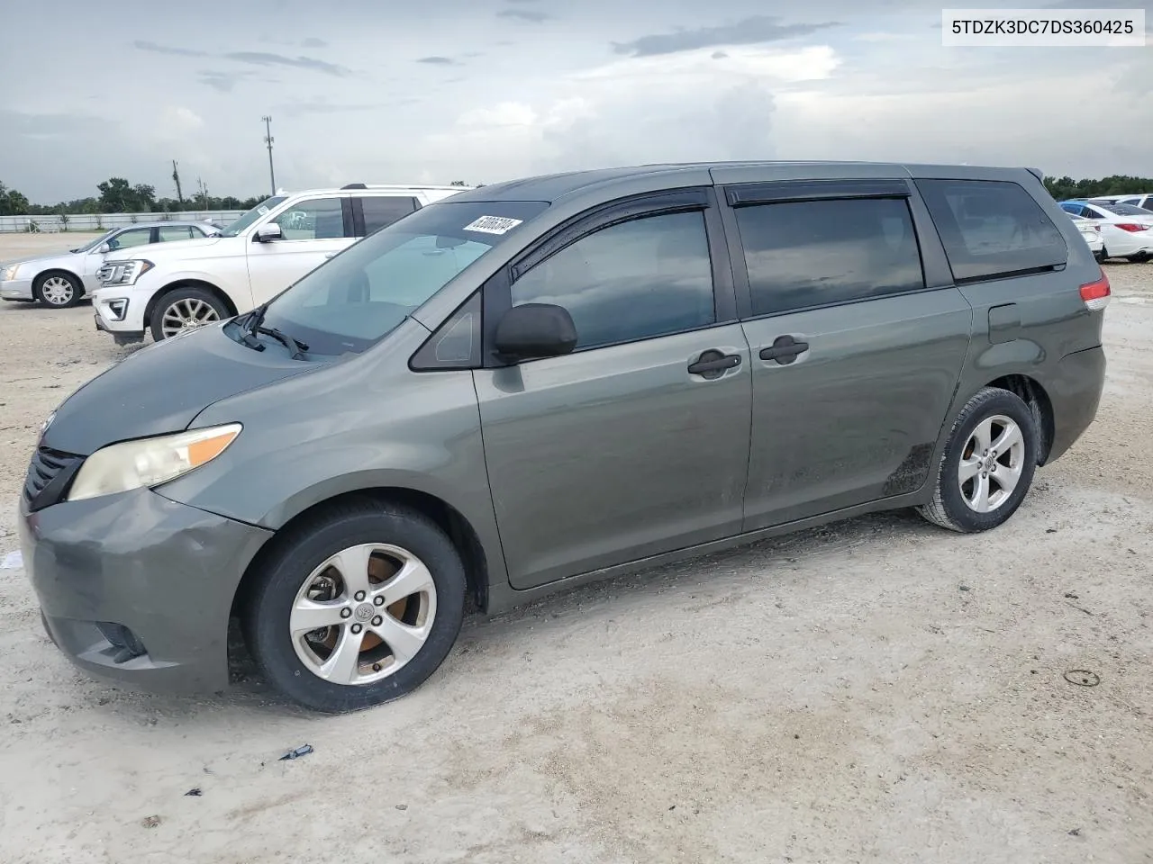 5TDZK3DC7DS360425 2013 Toyota Sienna