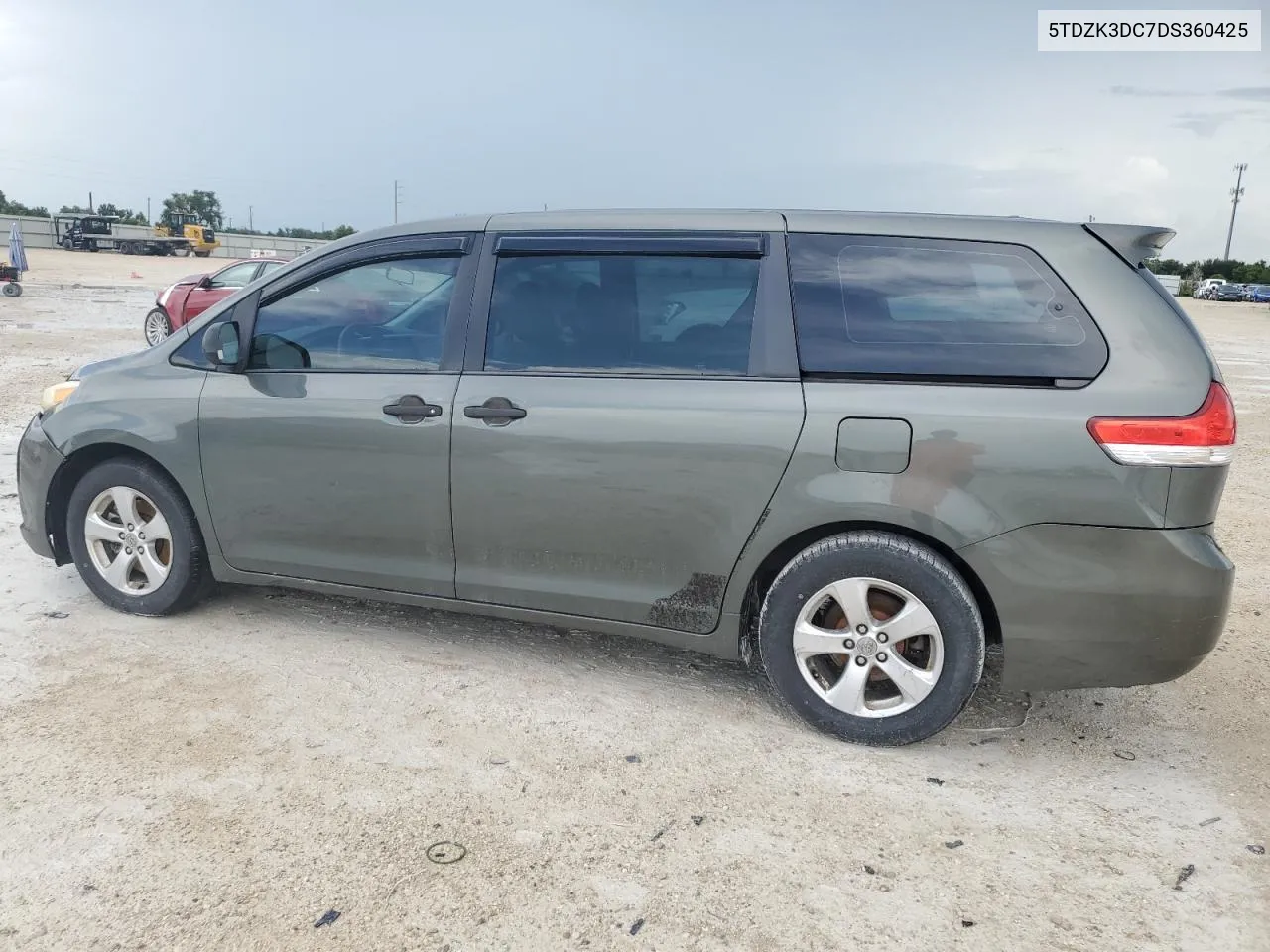 5TDZK3DC7DS360425 2013 Toyota Sienna