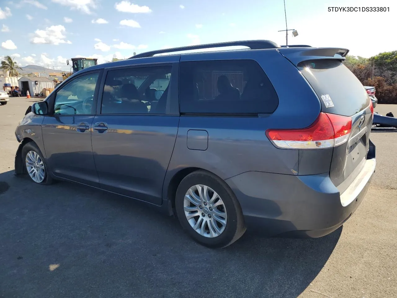 2013 Toyota Sienna Xle VIN: 5TDYK3DC1DS333801 Lot: 71124564