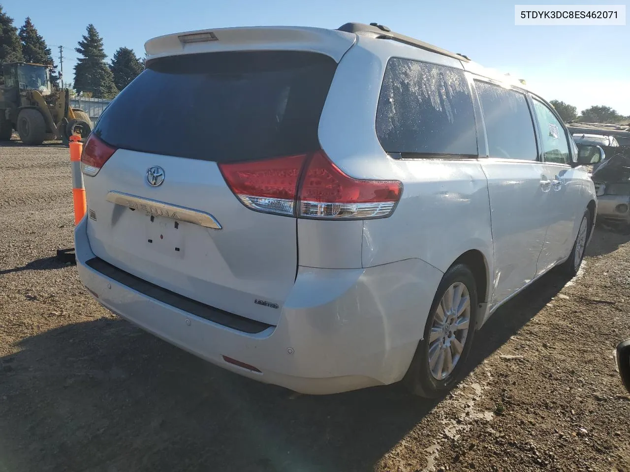 5TDYK3DC8ES462071 2014 Toyota Sienna Xle