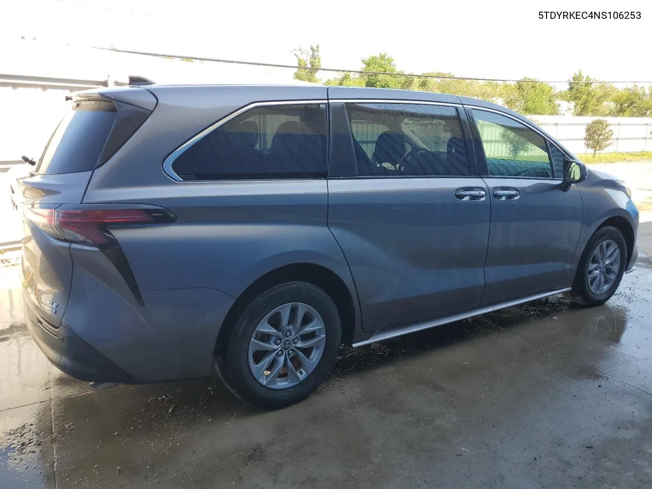 2022 Toyota Sienna Xle VIN: 5TDYRKEC4NS106253 Lot: 70329824