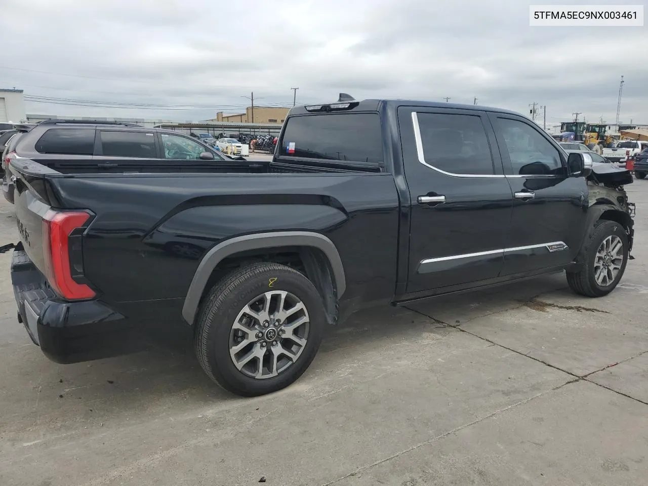 2022 Toyota Tundra Crewmax Platinum VIN: 5TFMA5EC9NX003461 Lot: 71065284