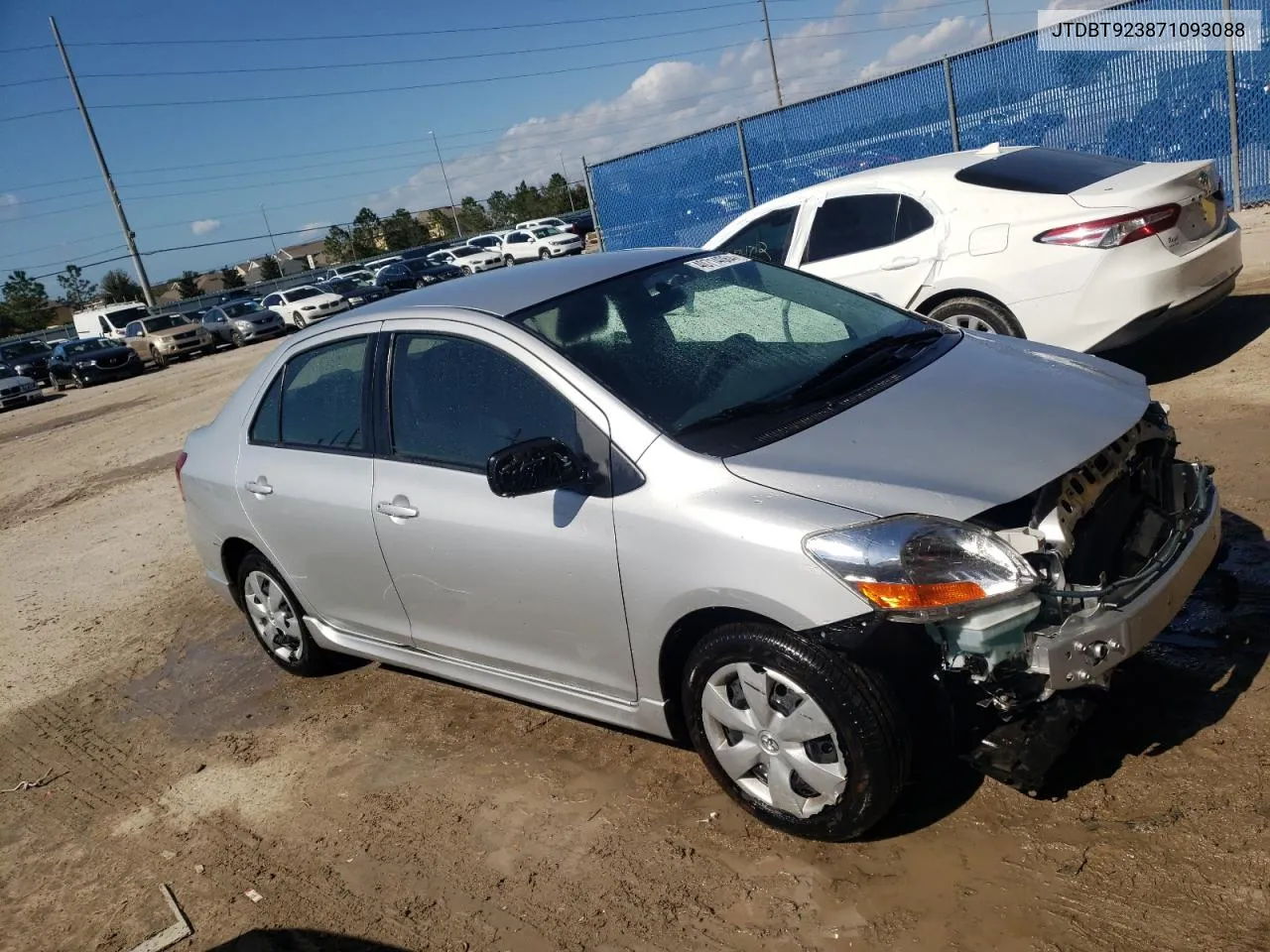 2007 Toyota Yaris VIN: JTDBT923871093088 Lot: 40714084