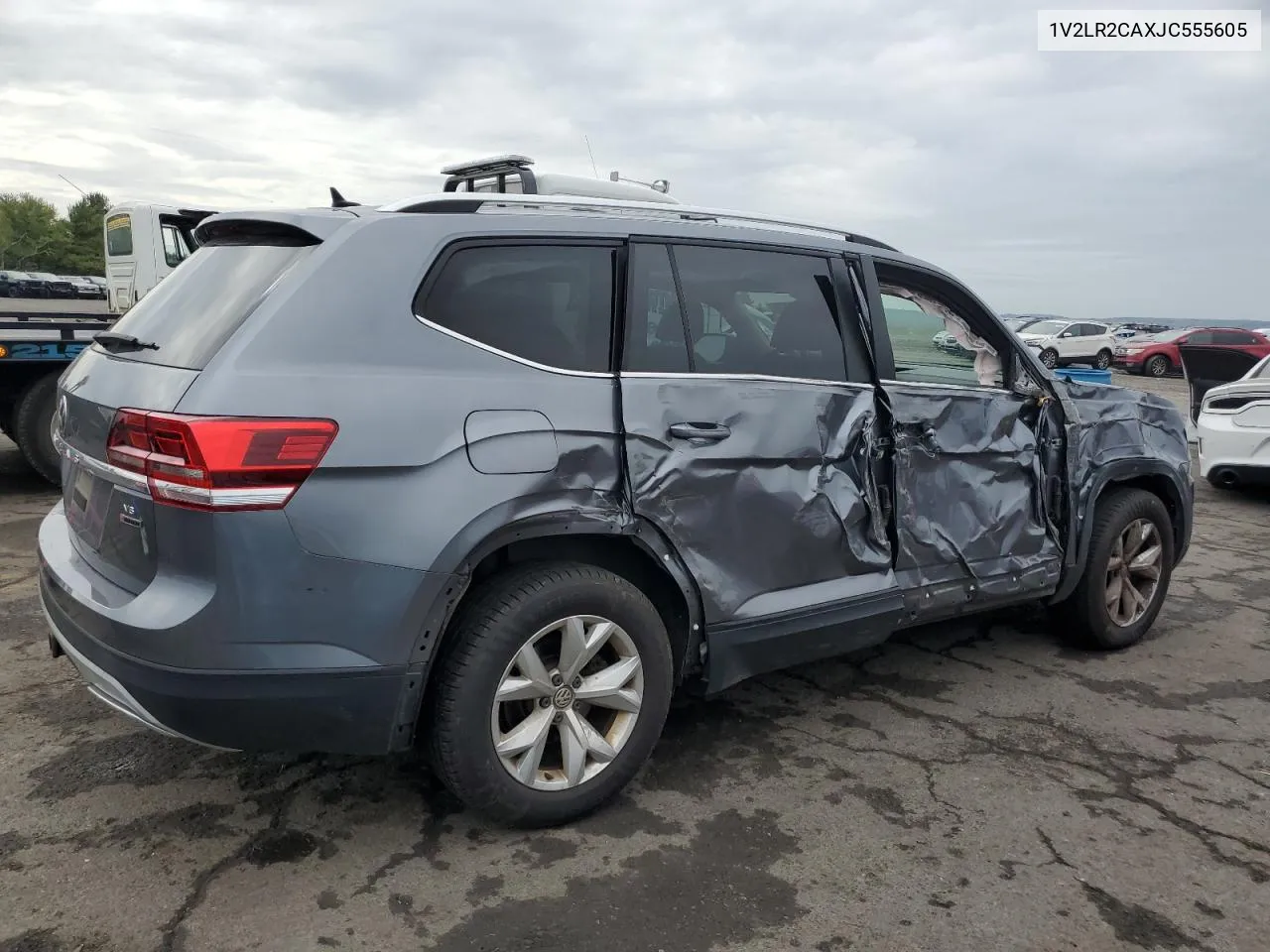 2018 Volkswagen Atlas Se VIN: 1V2LR2CAXJC555605 Lot: 71663004