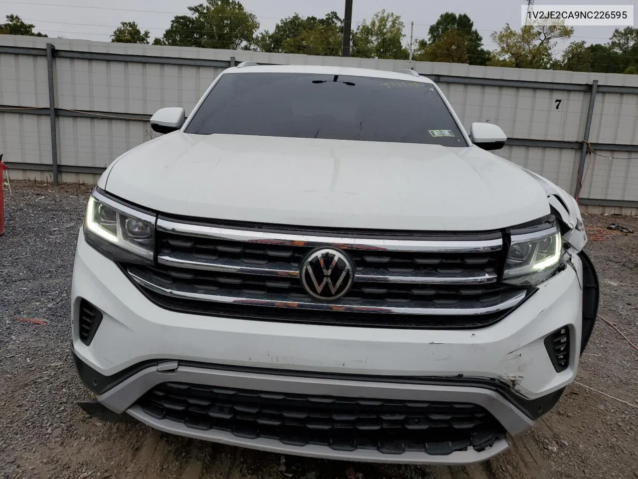 2022 Volkswagen Atlas Cross Sport Se VIN: 1V2JE2CA9NC226595 Lot: 71620594