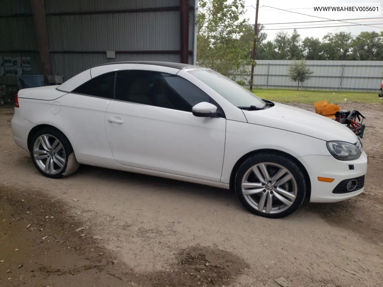 WVWFW8AH8EV005601 2014 Volkswagen Eos Lux