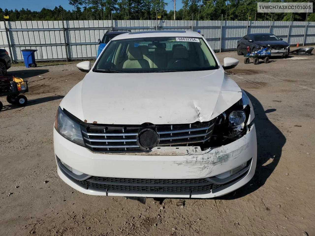 1VWCH7A3XCC101005 2012 Volkswagen Passat Sel