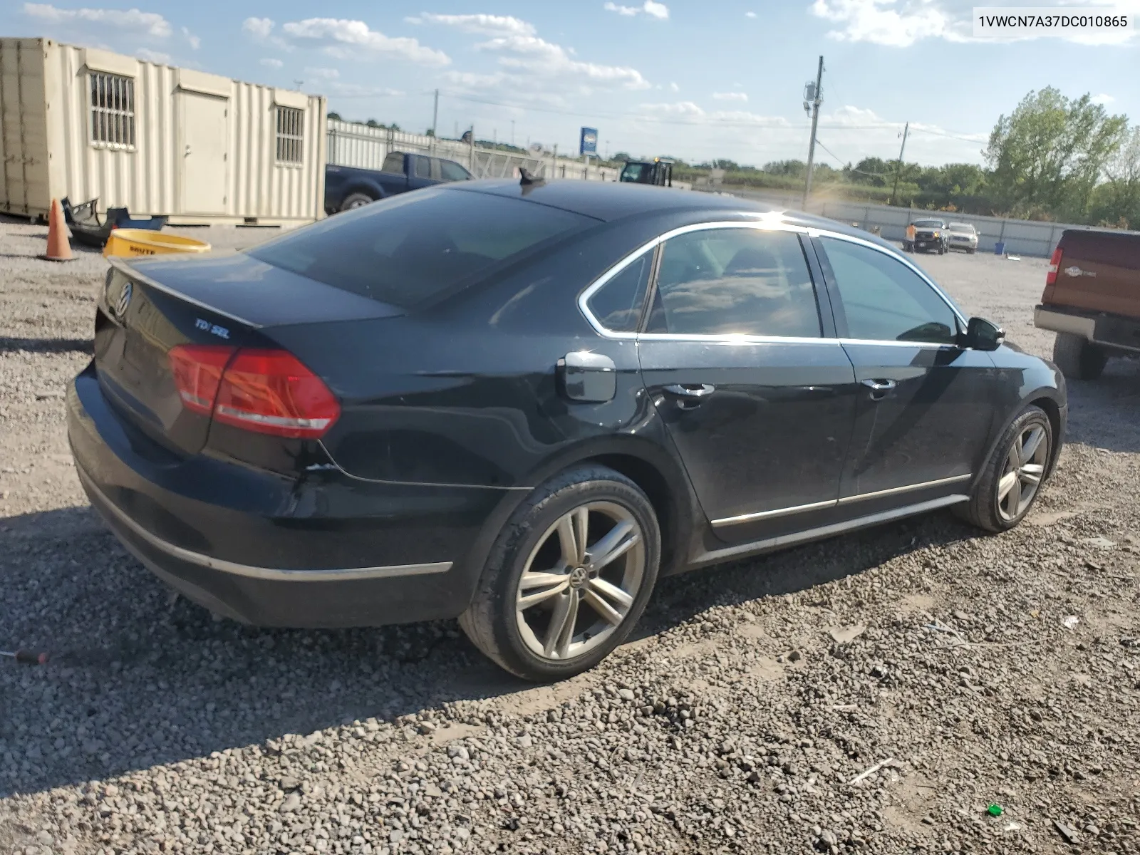 2013 Volkswagen Passat Sel VIN: 1VWCN7A37DC010865 Lot: 68554544