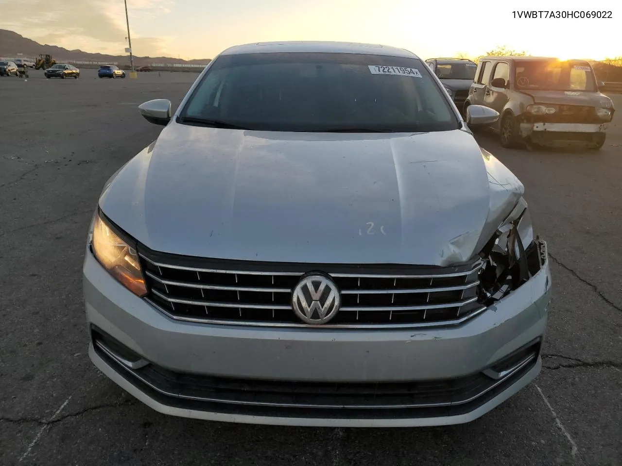 2017 Volkswagen Passat Se VIN: 1VWBT7A30HC069022 Lot: 72211954