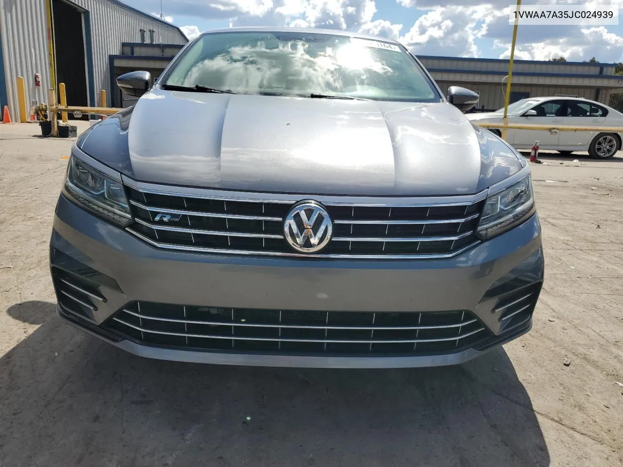 2018 Volkswagen Passat S VIN: 1VWAA7A35JC024939 Lot: 72385164