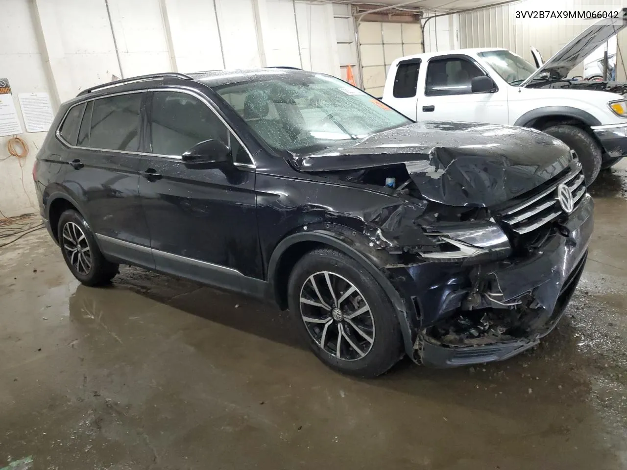 3VV2B7AX9MM066042 2021 Volkswagen Tiguan Se