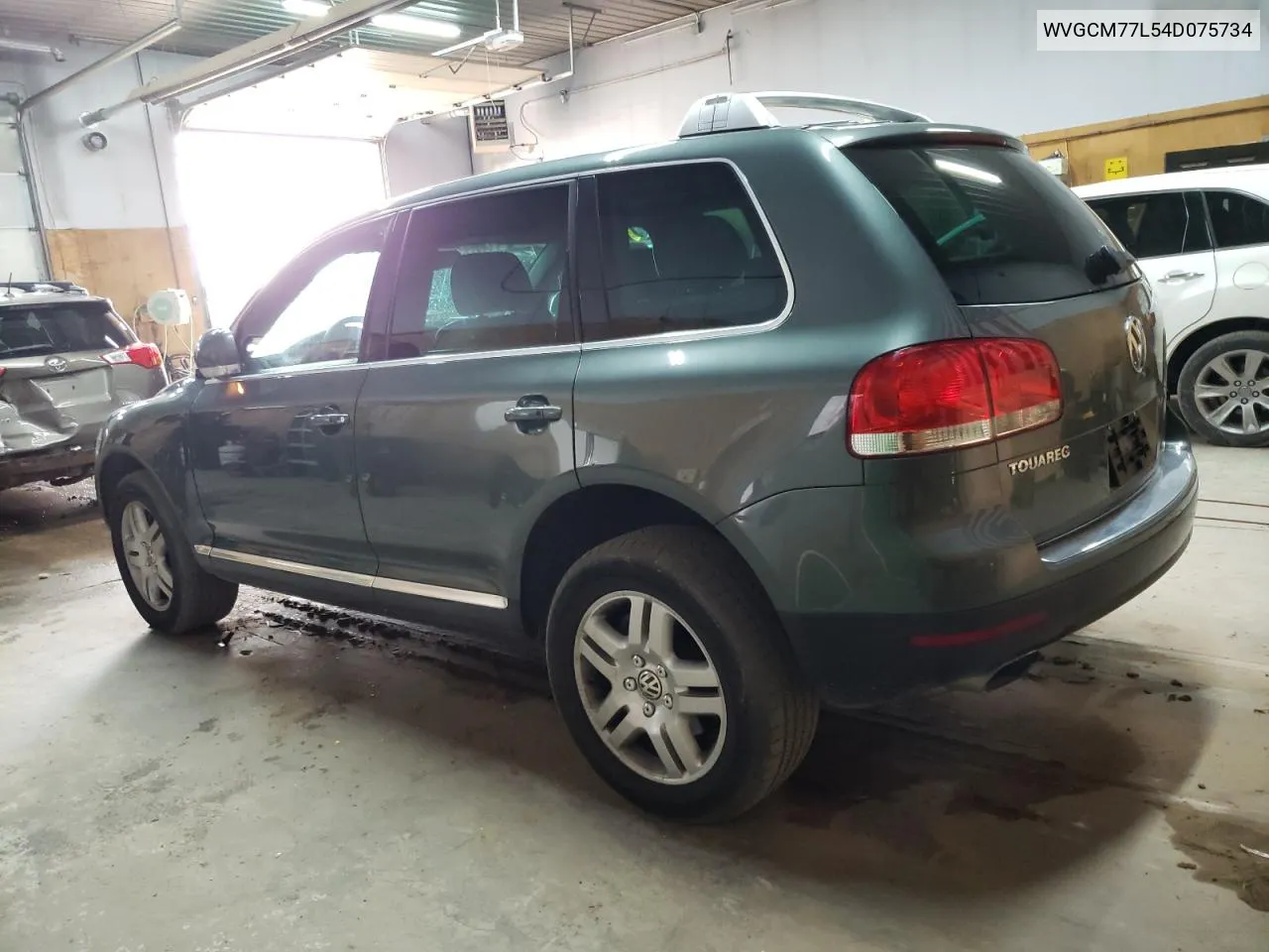 WVGCM77L54D075734 2004 Volkswagen Touareg 4.2