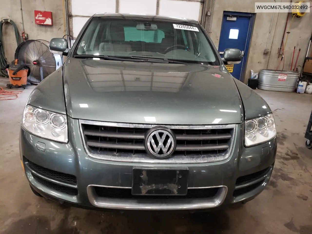 WVGCM67L94D032492 2004 Volkswagen Touareg 4.2