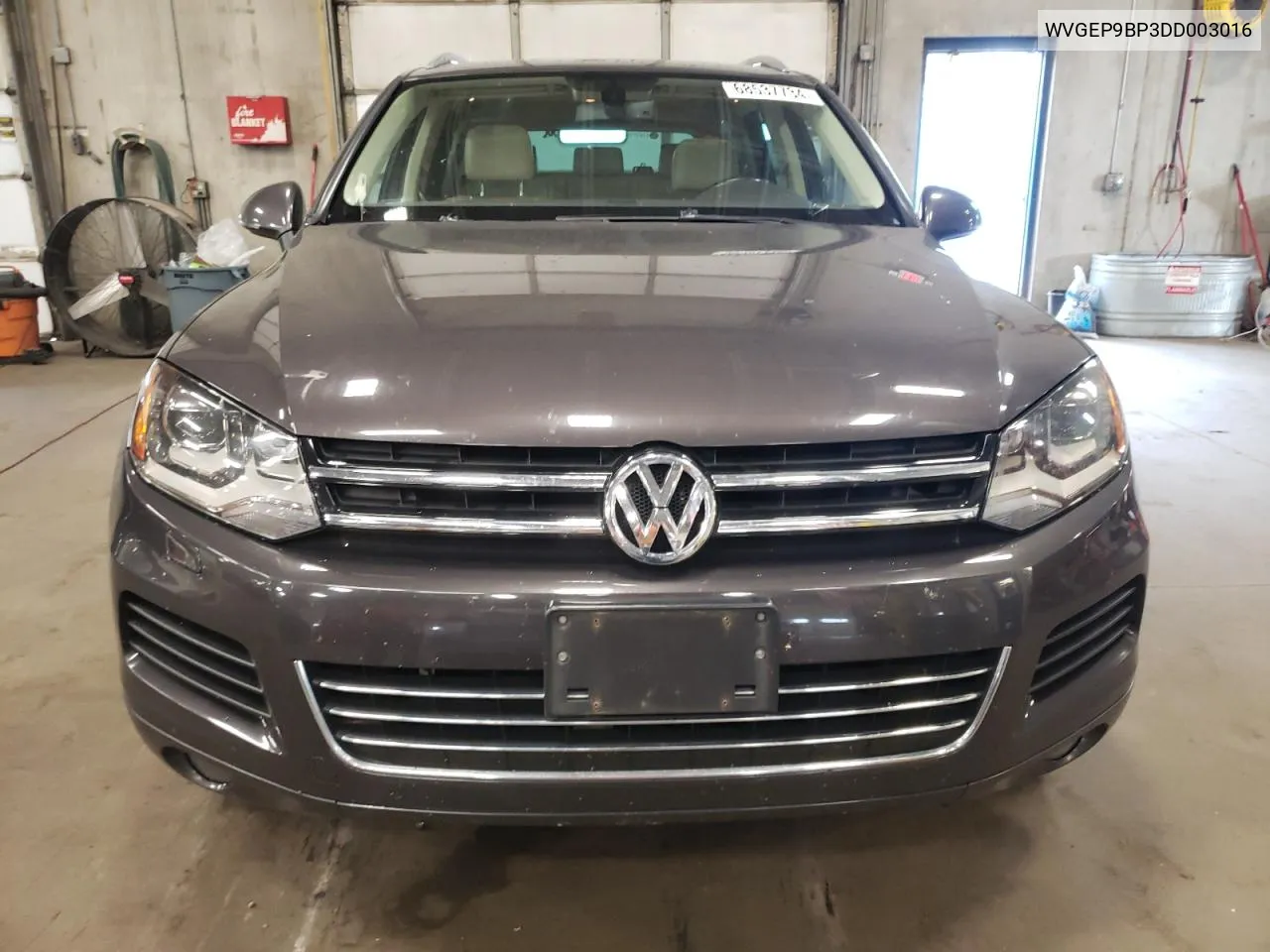 WVGEP9BP3DD003016 2013 Volkswagen Touareg V6 Tdi