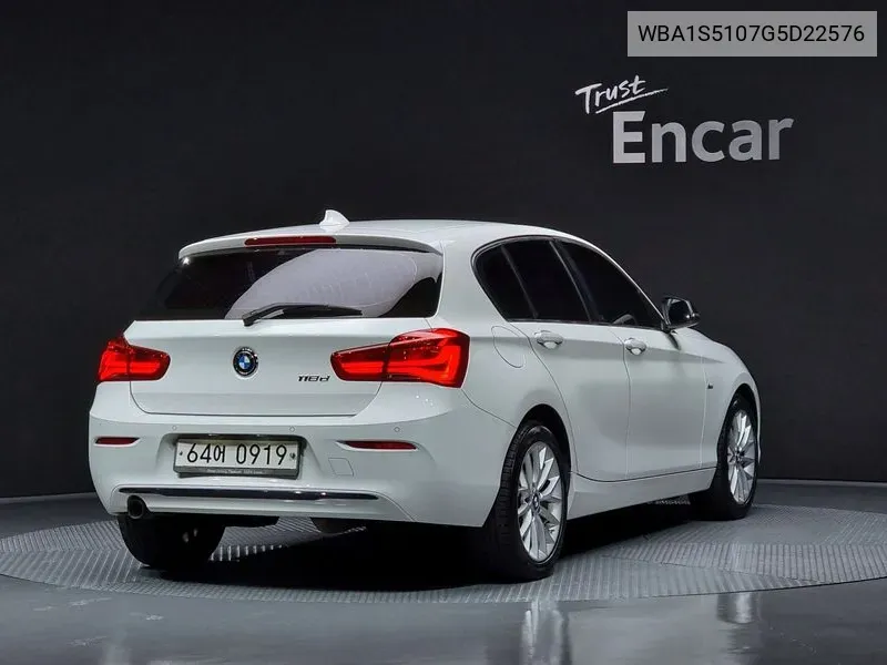 BMW 1 Series (F20) 118D Sports 5-Door VIN: WBA1S5107G5D22576 Lot: 38102096