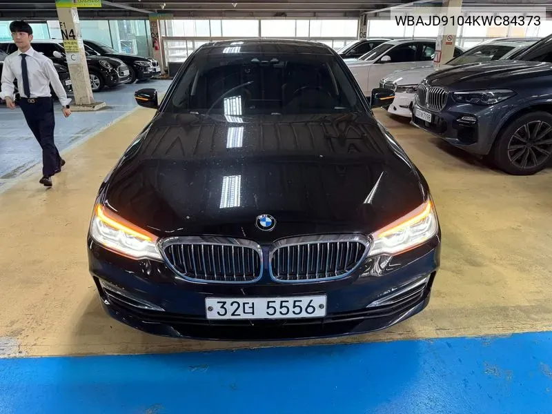 BMW 5 Series (G30) 530I xDrive Luxury Plus VIN: WBAJD9104KWC84373 Lot: 38192142