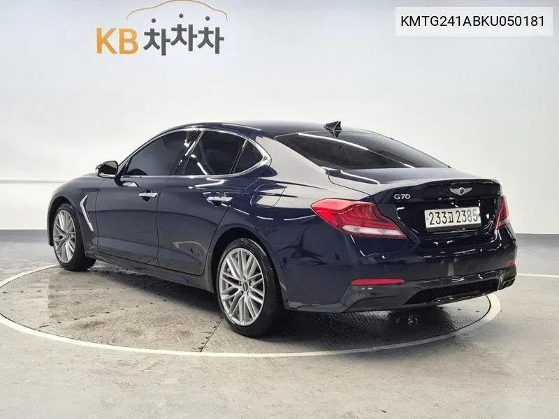 Genesis G70 2.0T Advanced VIN: KMTG241ABKU050181 Lot: 38171511