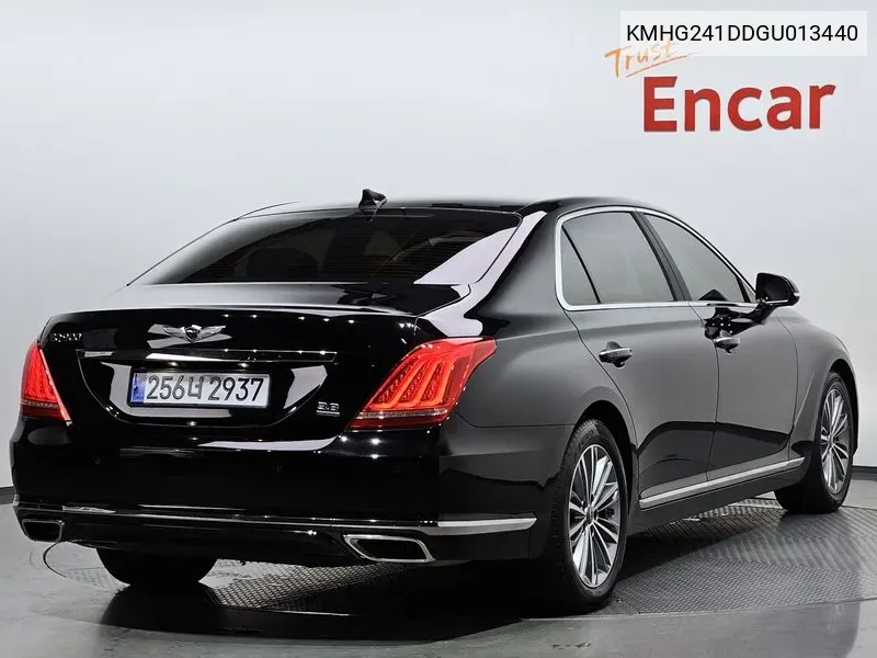 Genesis Eq900 3.8 Gdi Awd Premium Luxury VIN: KMHG241DDGU013440 Lot: 38160218