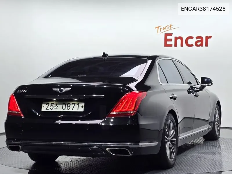 Genesis Eq900 3.8 Gdi Awd Premium Luxury VIN: ENCAR38174528 Lot: 38174528