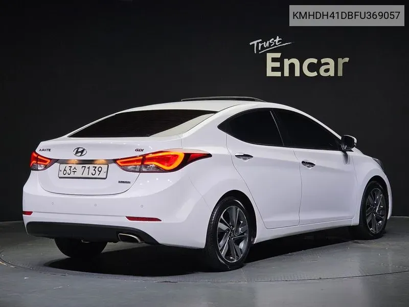 Hyundai The New Avante 1.6 Gdi Ten Million Limited Basic Type VIN: KMHDH41DBFU369057 Lot: 38186243