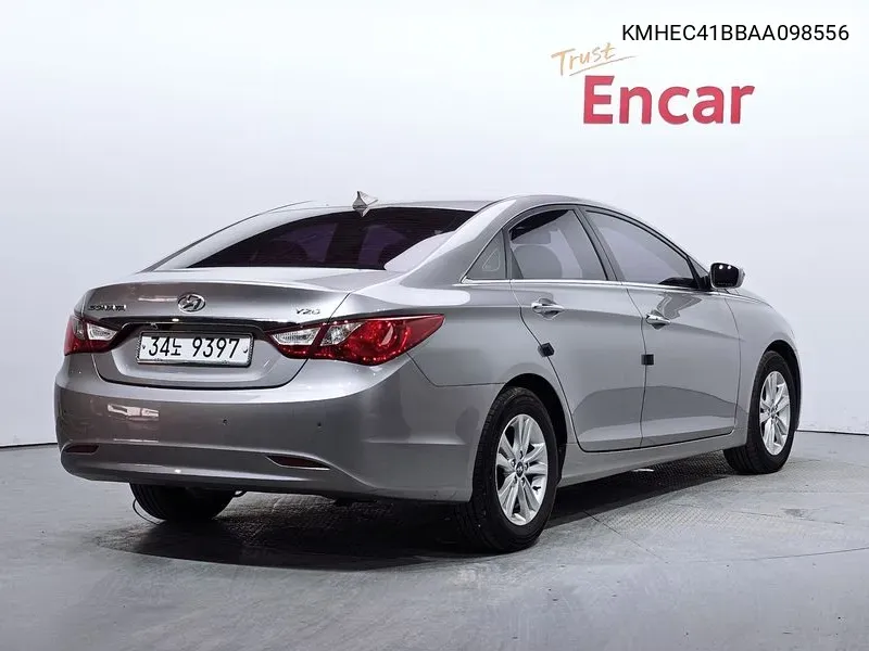 KMHEC41BBAA098556 Hyundai Yf Sonata Y20 Premier Luxury Model