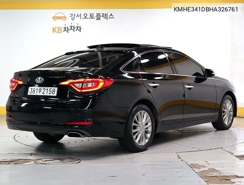 Hyundai Lf Sonata Lpi Premium Special VIN: KMHE341DBHA326761 Lot: 38192319