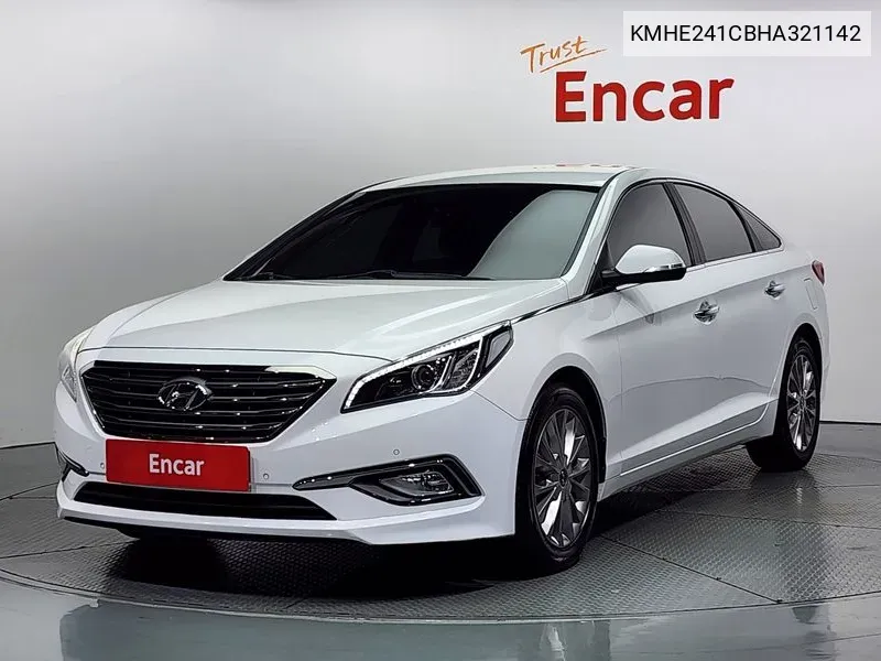 Hyundai Lf Sonata 2.0 Care Plus VIN: KMHE241CBHA321142 Lot: 38000005