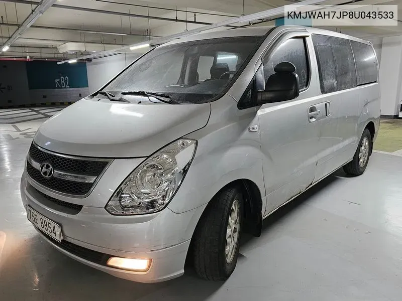 Hyundai Grand Starex 11-Seater Wagon Cvx Premium VIN: KMJWAH7JP8U043533 Lot: 36964248