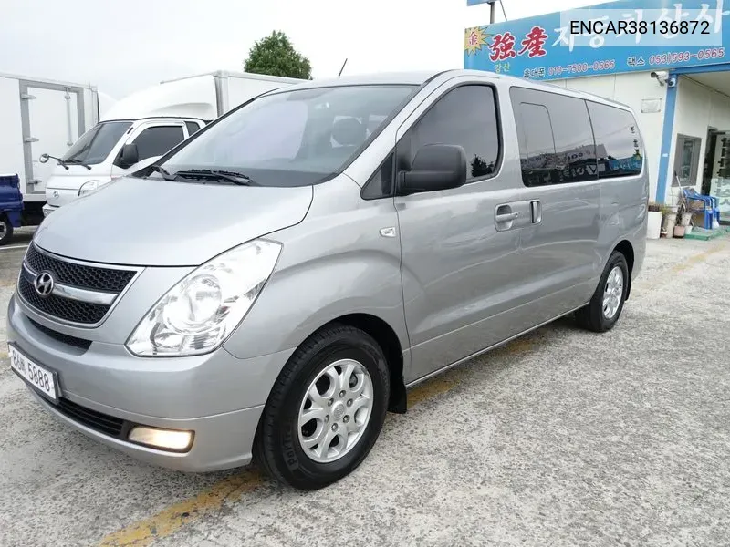 Hyundai Grand Starex 5-Seater Van Cvx Premium VIN: ENCAR38136872 Lot: 38136872