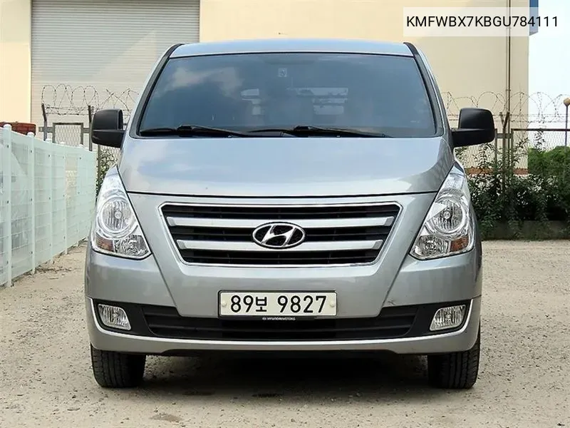 Hyundai Grand Starex 5-Seater Van Modern VIN: KMFWBX7KBGU784111 Lot: 37969623