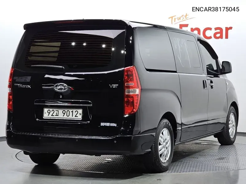 Hyundai Grand Starex 5-Seater Van Modern VIN: ENCAR38175045 Lot: 38175045