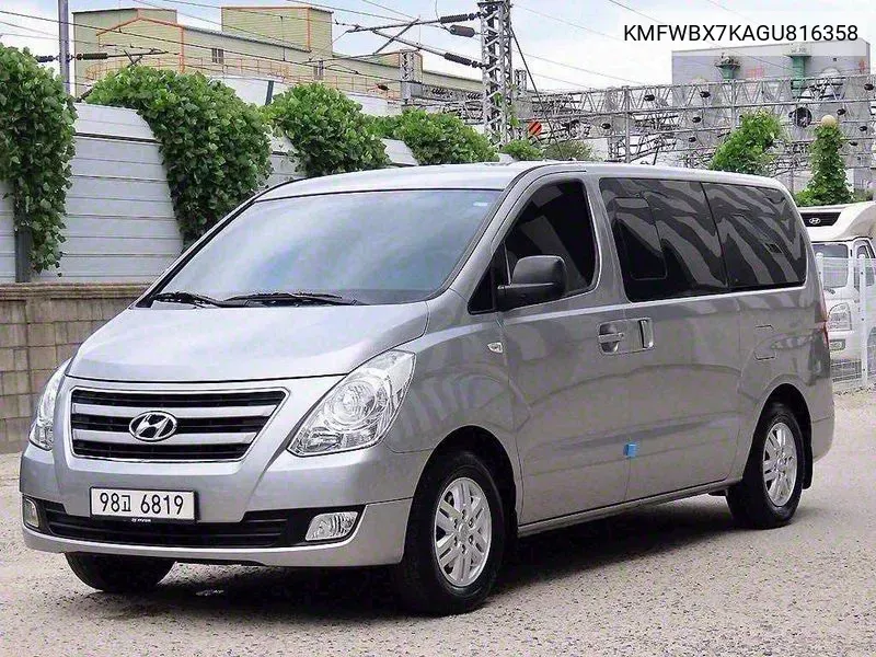 Hyundai Grand Starex 5-Seater Van Smart VIN: KMFWBX7KAGU816358 Lot: 38175997