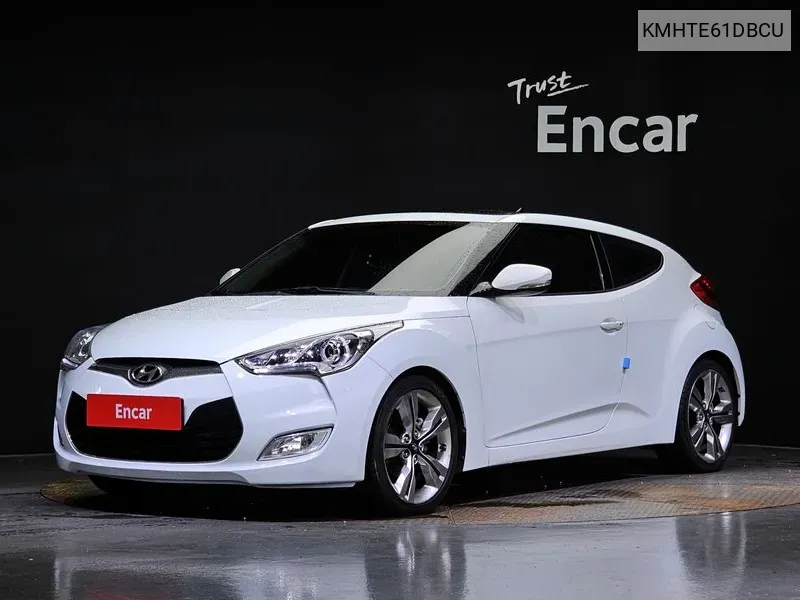 Hyundai Veloster Extreme VIN: KMHTE61DBCU Lot: 38177819